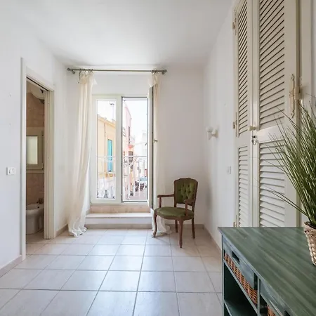 ⭑⭑⭑⭑⭑la Perla Rosa Nel Centro Storico A Apartment Carloforte (Isola di San Pietro)
