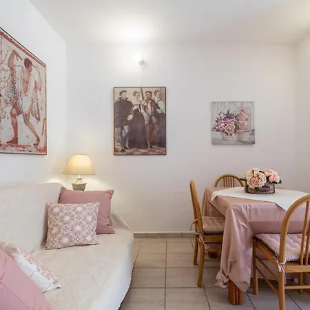 ⭑⭑⭑⭑⭑la Perla Rosa Nel Centro Storico A * Carloforte (Isola di San Pietro)